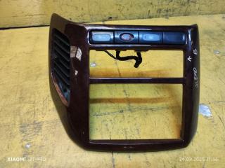 Консоль магнитофона Nissan ELGRAND