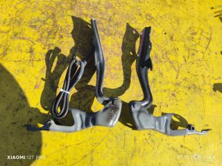 Запчасть крепление капота SUBARU IMPREZA WRX STI