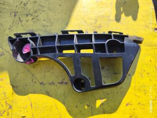 Фото запчасти крепеж бампера передний правый TOYOTA PRIUS PHV контрактная запчасть Запчасть крепеж бампера передний правый TOYOTA PRIUS PHV