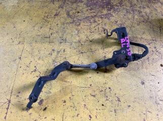 Датчик уровня кузова задний левый TOYOTA PRIUS контрактная Датчик уровня кузова задний левый TOYOTA PRIUS