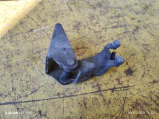 Крепление двери заднее правое HONDA ODYSSEY