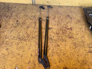 Запчасть амортизатор багажника задний TOYOTA HIACE REGIUS