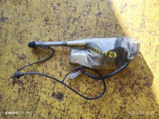 Запчасть антенна передняя левая TOYOTA HILUX SURF