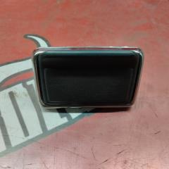 Пепельница Mitsubishi Montero Sport 2001