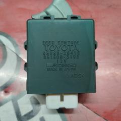 Блок управления дверьми Toyota Carina 1997