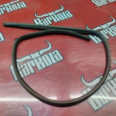 Уплотнитель двери задний левый Toyota Carina 1997