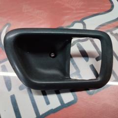 Запчасть накладка ручки двери правая Toyota Carina ED 1993