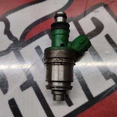 Форсунка топливная Suzuki Grand Vitara 2000