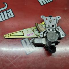 Стеклоподъемник задний левый Toyota IST 2003