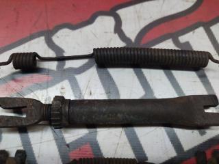 Механизм стояночного тормоза задний левый Volkswagen Polo 2013