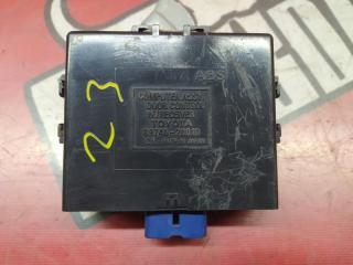 Блок управления дверьми Toyota Corona Premio 1996