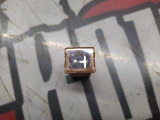 Запчасть предохранитель Toyota Corolla 2003