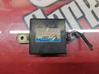 Запчасть блок управления зеркалами Mitsubishi Pajero 1991