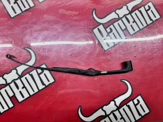 Дворник правый Mitsubishi Pajero 1991