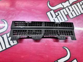 Запчасть жабо переднее левое Mitsubishi Pajero 1991