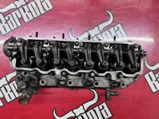 Головка блока цилиндров Mitsubishi Pajero 1991