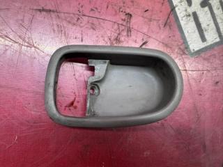 Запчасть ручка двери внутренняя передняя правая Mazda Capella 2001