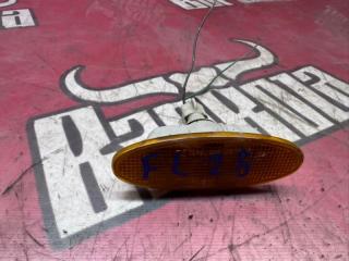 Запчасть повторитель поворота передний левый Mazda Capella 2001