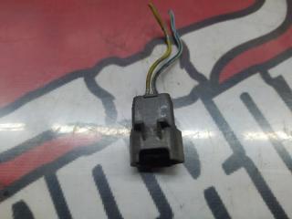 Запчасть разъем форсунок Mazda Capella 2001