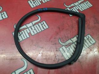 Уплотнитель двери передний левый Toyota Carina 1993