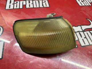 Габарит передний правый Toyota Corolla 1996
