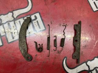 Механизм стояночного тормоза задний правый ИЖ ОДА 1999