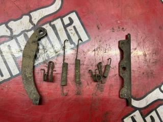 Механизм стояночного тормоза задний левый ИЖ ОДА 1999