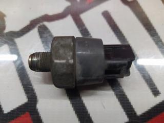 Фото запчасти датчик давления масла Toyota Corolla Fielder 2001 контрактная запчасть Запчасть датчик давления масла Toyota Corolla Fielder 2001