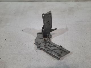 Фото запчасти кронштейн панели передний правый Mercedes-Benz GLC 2015-2019 Б/У запчасть Запчасть кронштейн панели передний правый Mercedes-Benz GLC 2015-2019