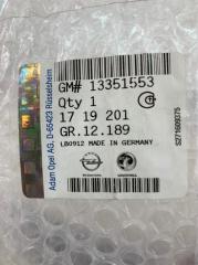 Молдинг крышки багажника левый Opel Astra J