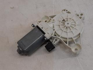 Моторчик стеклоподъемника задний правый Mercedes-Benz CLA W118