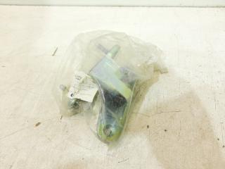 Петля двери передняя левая Mercedes-Benz E-Class 2013-2016 новая Петля двери передняя левая Mercedes-Benz E-Class 2013-2016