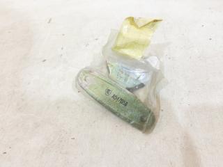 Петля двери задняя левая Mercedes-Benz E-Class 2013-2016 новая Петля двери задняя левая Mercedes-Benz E-Class 2013-2016