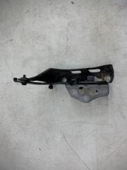 Фото запчасти петля капота левая Mercedes-Benz GLC 2015-2023 Б/У запчасть Запчасть петля капота левая Mercedes-Benz GLC 2015-2023