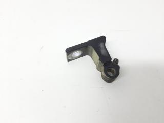 Запчасть петля двери передняя правая Volkswagen Tiguan 2007-2016