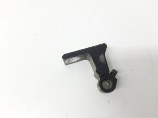 Запчасть петля двери задняя правая Volkswagen Tiguan 2007-2016