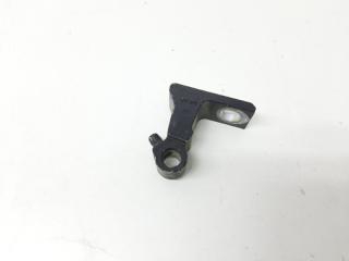 Запчасть петля двери передняя левая Volkswagen Tiguan 2007-2016