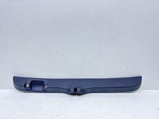 Запчасть накладка крышки багажника Mercedes-Benz B-Class 2011-2018