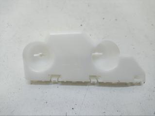 Запчасть кронштейн бампера передний правый Nissan Teana 2014-2020