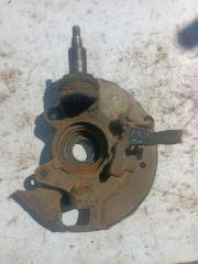 Кулак поворотный передний правый Nissan Primera 1999-2002