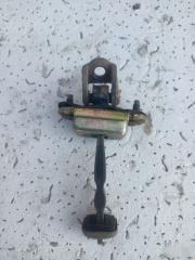 Запчасть ограничитель двери задний левый Ford Focus 1 1998-2004