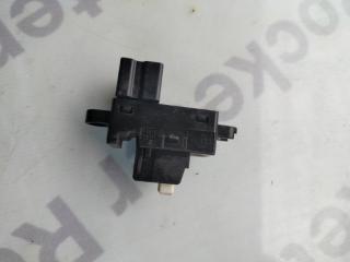 Кнопка стеклоподъемника NISSAN FUGA Кнопка стеклоподъемника NISSAN FUGA