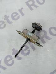 Запчасть ограничитель двери передний левый Honda Accord 1990