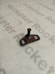 Запчасть ответная часть замка багажника Volkswagen Passat 2002