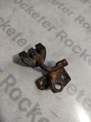 Фото запчасти крепление глушителя volvo xc90 2007 Б/У запчасть Запчасть крепление глушителя volvo xc90 2007