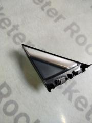 Запчасть накладка крыла передняя правая Skoda karoq