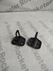 Запчасть кронштейн сиденья задний NISSAN Pixo 2010