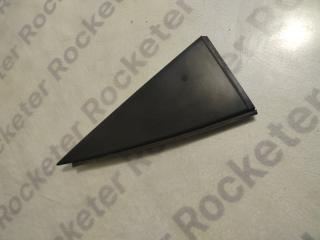 Запчасть уголок двери наружный задний правый NISSAN wingroad 1999