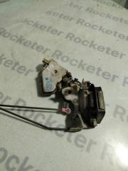 Замок двери задний правый NISSAN wingroad 1999