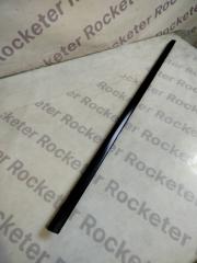 Фото запчасти молдинг стекла внешний передний правый NISSAN primera 1999 Б/У запчасть Запчасть молдинг стекла внешний передний правый NISSAN primera 1999